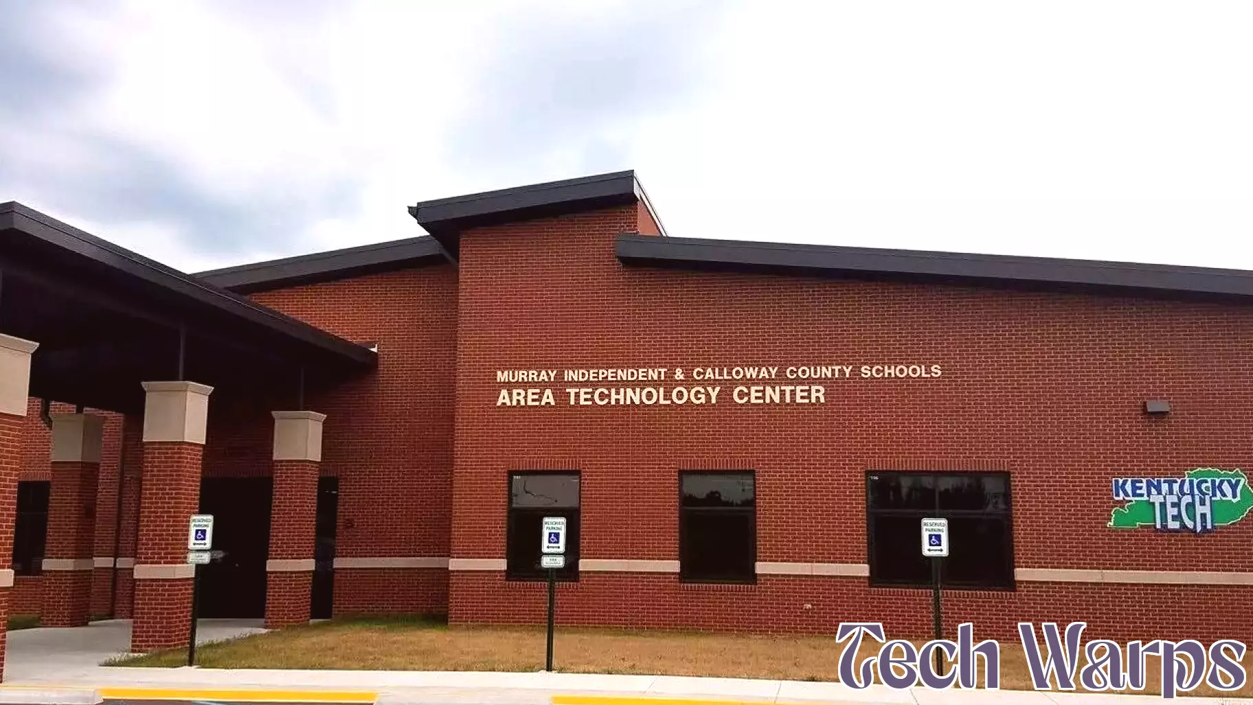 Murray Independent adds SRO position to technology center