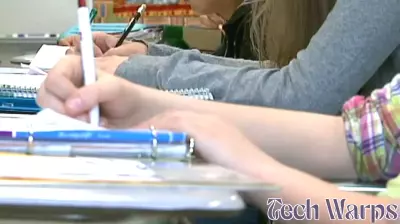 San Diego Unified leaders propose policy to limit technology in classrooms