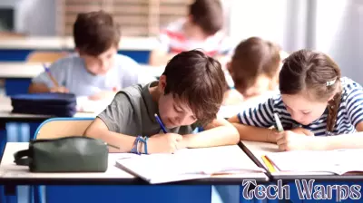 Test moderators use AI-generated writing to judge literacy standards